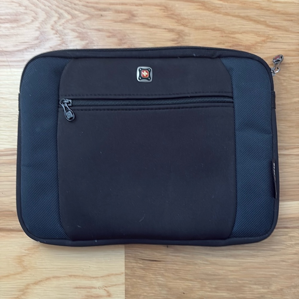 Swiss Gear Tablet Case